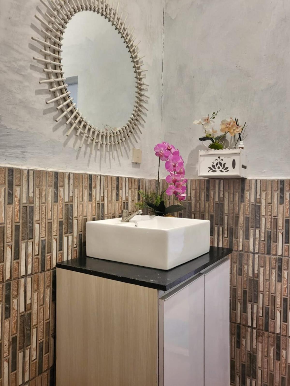 Bruri Villa Alor Kecil Esterno foto